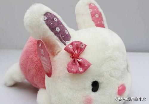 女生生日礼物送什么好（送给女生生日礼物送什么好）