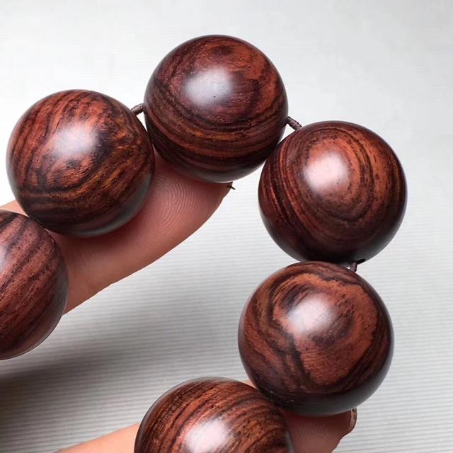 黄花梨木手串（黄花梨木手串图片）