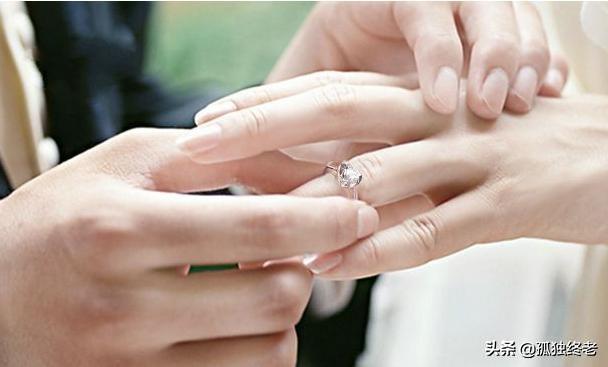结婚为什么要戴戒指（结婚的人为什么要戴戒指）