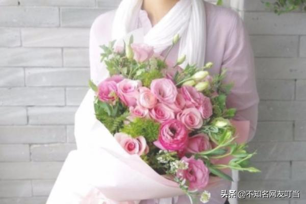 送女朋友什么生日礼物好