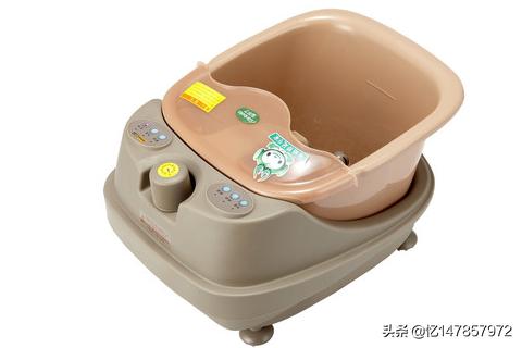 母亲节送妈妈什么好（母亲节送妈妈什么好呢又简单）