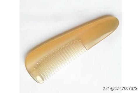 母亲节送妈妈什么好（母亲节送妈妈什么好呢又简单）