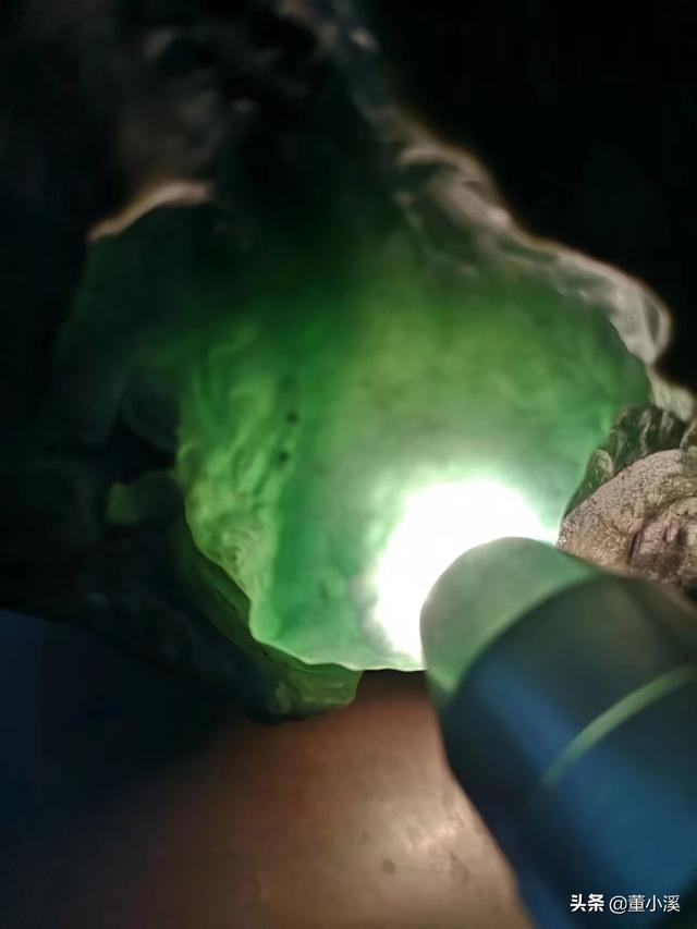 国内翡翠原石产地（中国生产翡翠原石的地区）