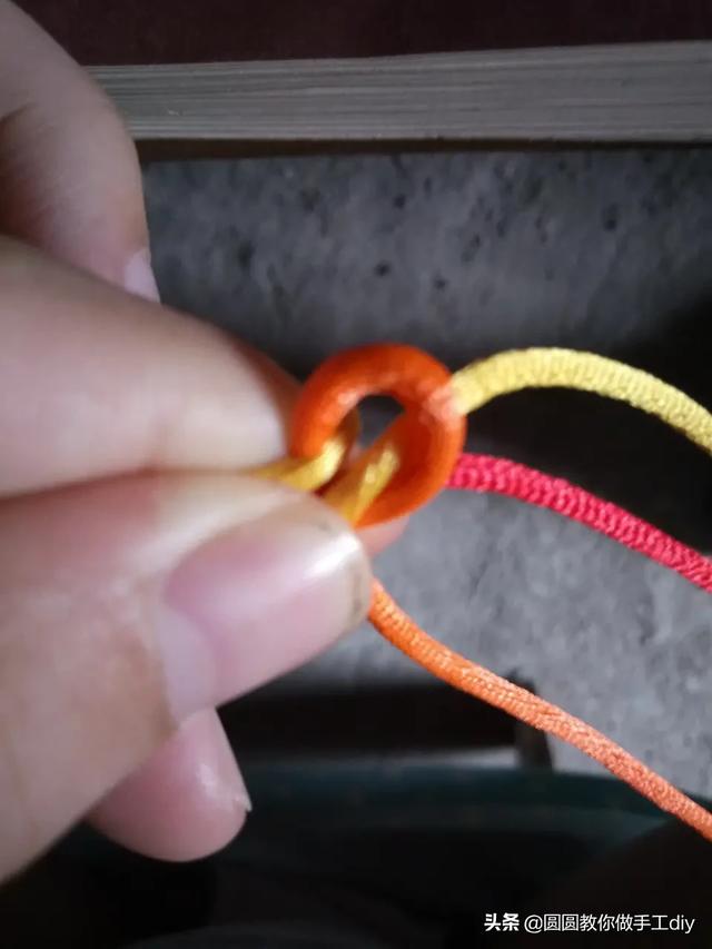 编手链的方法图解（编手链的方法图解教程）
