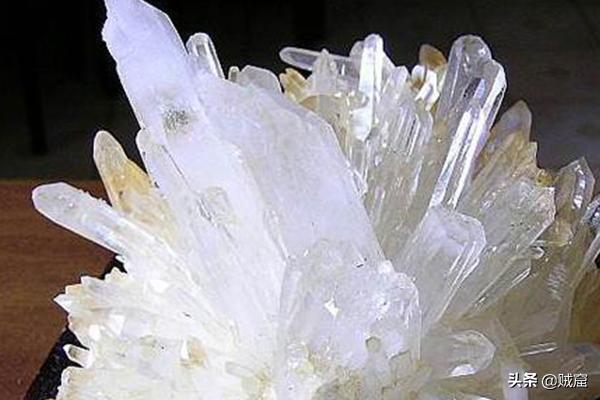 中国天然水晶网（中国十大天然水晶）