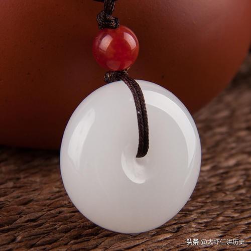 阿富汗玉图片（阿富汗玉有什么颜色）