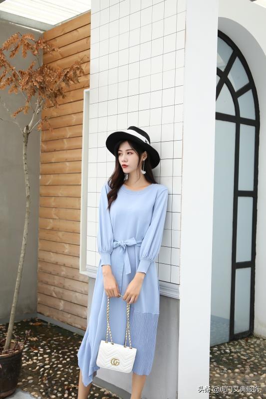 该怎么办（该怎么办的图片表情）