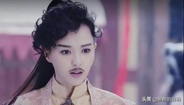 女扮男装的现代小说（女扮男装的现代小说女主超冷）