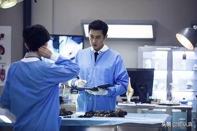 侦探故事悬疑小故事在线听（侦探故事悬疑小故事长篇）