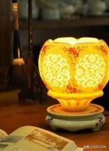 凿壁偷光历史故事简短50字（凿壁偷光历史故事简短50字左右）