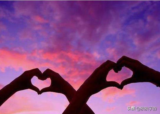 女朋友睡前故事500字（女朋友睡前故事2000字甜美）